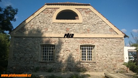 OPÍSKOVÁNÍ KAMENNÉ USEDLOSTI